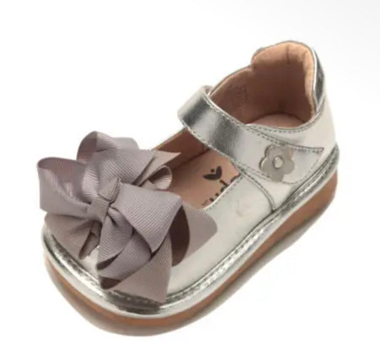 Bow Mary Jane squeaker