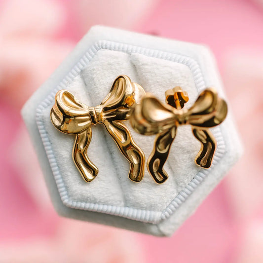 Jumbo Bow Studs