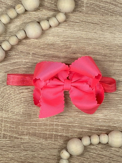 4.5" Classic Scalloped Hair Bow - Headband